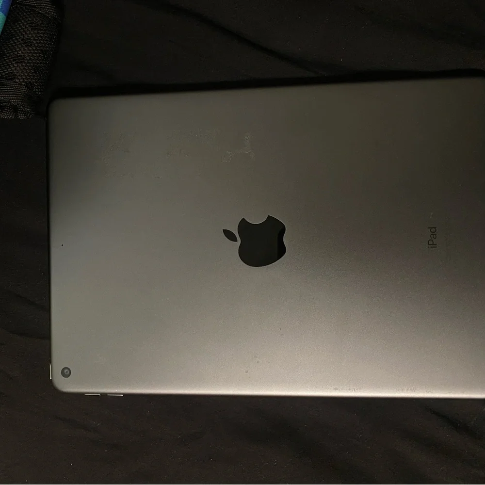 Apple Tablet - Dark Gray Finish